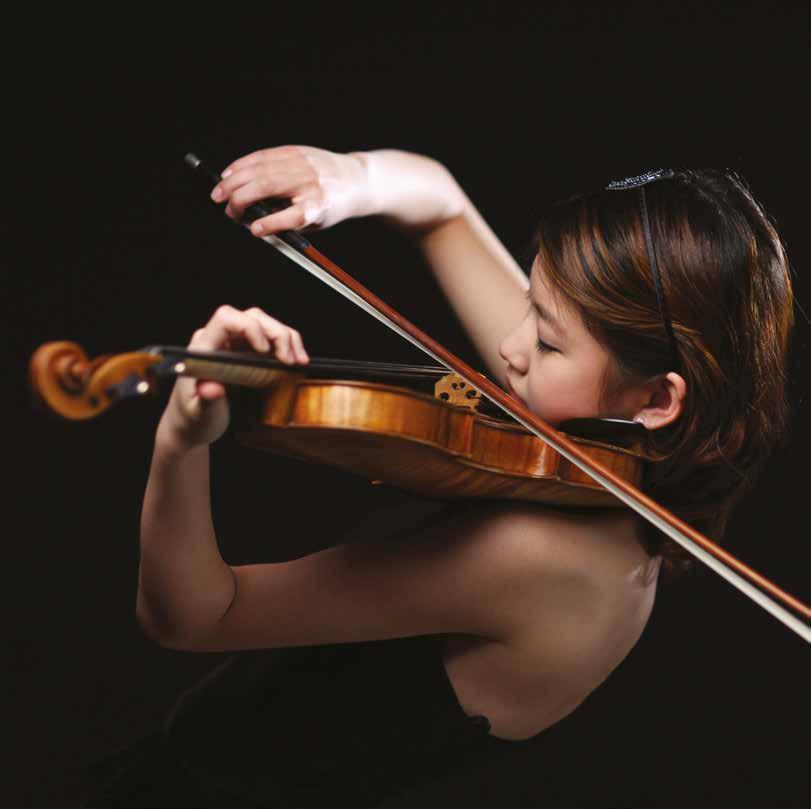 JULIA HWANG, MUSIC AND ACADEMIC SCHOLAR INTERNATIONALLY RECOGNISED VIOLINIST Julia joined Clifton in 2003 with a reputation for musical prowess and academic ability, but it was only once her talents