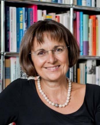 Expert biographies Dr. Ursula Renold is head of the research centre for comparative education systems at the Swiss Federal Institute of Technology (ETH) in Zurich.