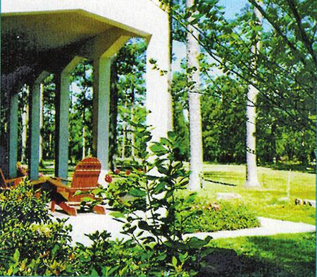 Its location on the south shore of Lake Pontchartrain in Metairie offers a serene environment for spiritual contemplation.