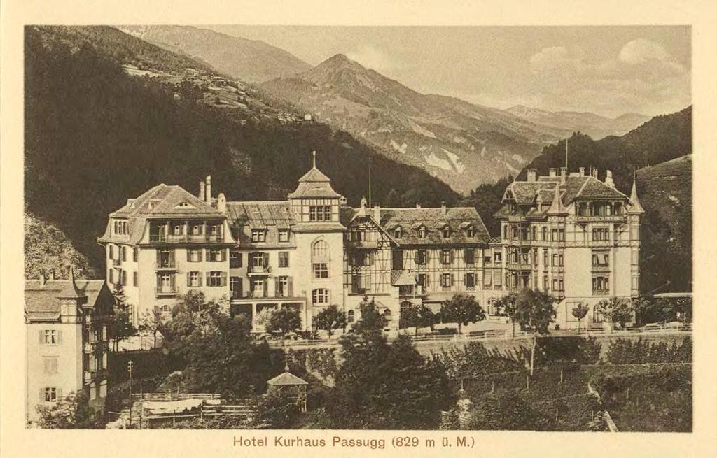 1991 Purchase of the School Hotel in Passugg: Moving from Chur to Passugg, SSTH takes up residence in its new home after renovating the Belle Époque spa hotel.