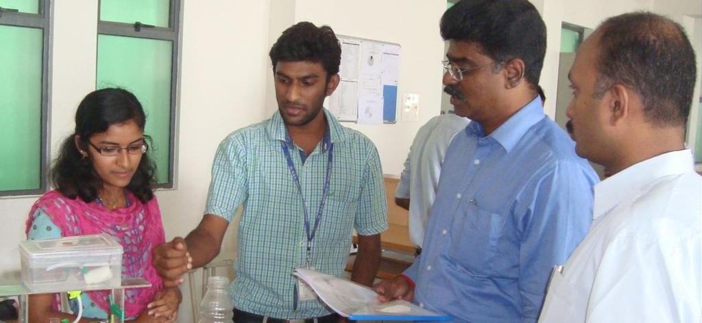 INSTITUTE OF TECHNOLOGY Miniproject - Expo The IEEE Students Branch and Department of Electrical & Electronics Engineering organized Mini project Expo-2015 for III year EEE students on 15 th
