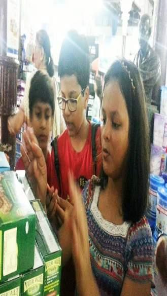 Grade 5 - Field Trip to Colaba Market Place Students