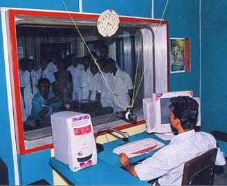 Use of Sinhala for Internet & Radio Trilingual Information Systems Kothmale
