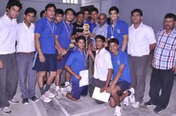 Our boys with the winners' trophy of the Inter School Bench