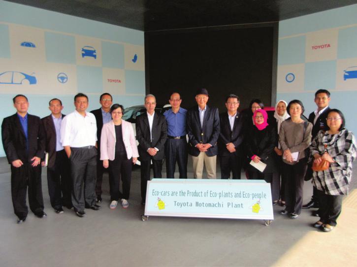 The group was greeted by President Jun Kanai of Toshiba Human Resources Development Corporation.