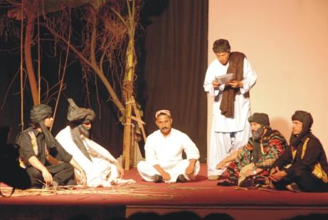 2nd PAK-INDIA Varsity Drama Festival at GCU Lahore (A fantasy came true) Report by: Mudassir Malik Who thought that Dramatic Society would get a chance of performing on the historical stage of
