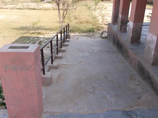 Does the school have ramp with handrails? If yes, please comment on its quality.