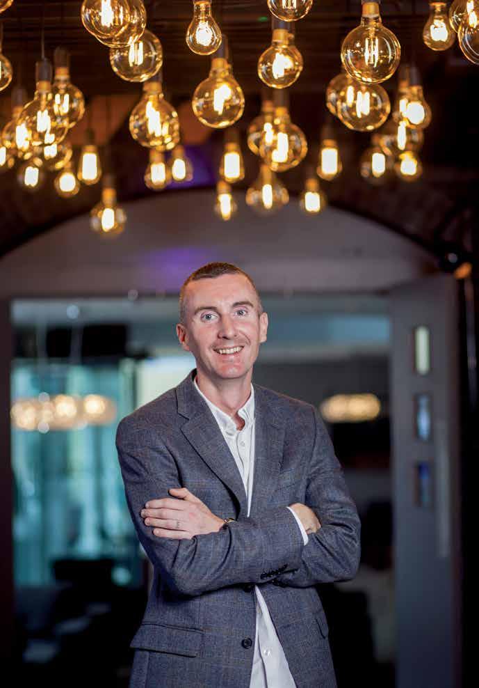 4 LYIT STORIES Keith Neary BA in Hotel, Restaurant & Resort Management, LYIT (2014) Restaurant Manager, Bayview Bar and Restaurant,