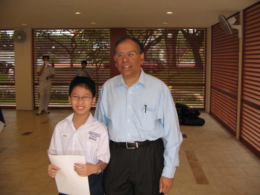 EDUSAVE SCHOLARSHIP AWARD FOR PRIMARY 5 STUDENTS (TOP 5%) (Top 5% Edusave Scholarship Award) Jerome Ong from Ai Tong Primary School has been awarded the 2004 Edusave Scholarship by Dr.