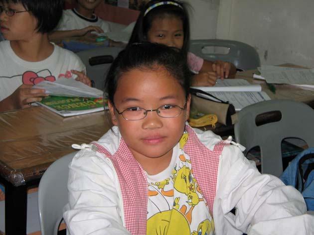Cherlynn Ng Yun Ting joined SLC in May 2002 for her Pri.1 Eng/Maths and English Creative Writing classes. She was 3 rd in Primary 3 last year.