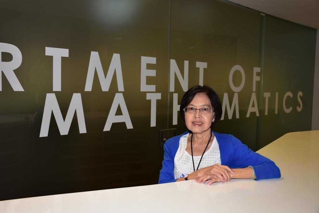Mdm Tay Lee Lang Mdm Tay retires from the Department of Mathematics on 31 May 2017 after a fulfilling career spanning 42