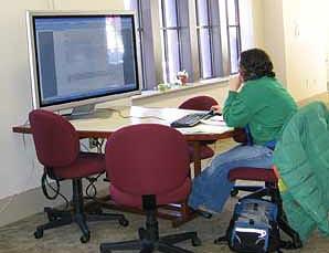 technological assistance. Librarians and information professionals are fulfilling these support needs by integrating service at a single desk or by staffing separate but co-located desks.