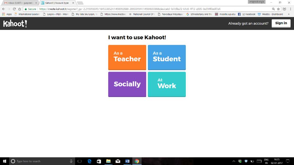Show the participants how to Sign up for free on Kahoot