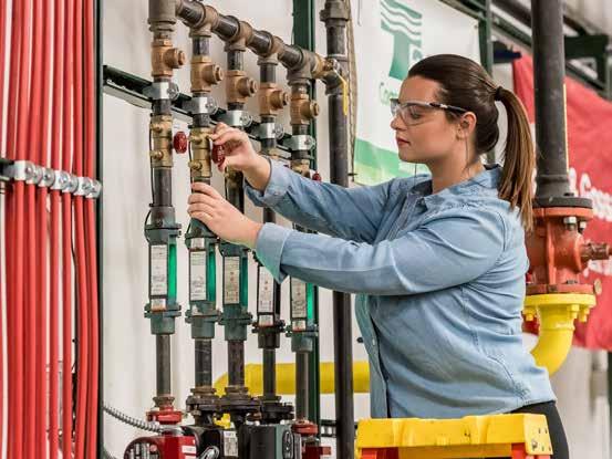 WHY COLLEGE OF DuPAGE IS RIGHT FOR YOU Whether you are preparing for a career in HVACR, planning to transfer to a four-year baccalaureate-granting institution, or updating your skills, College of