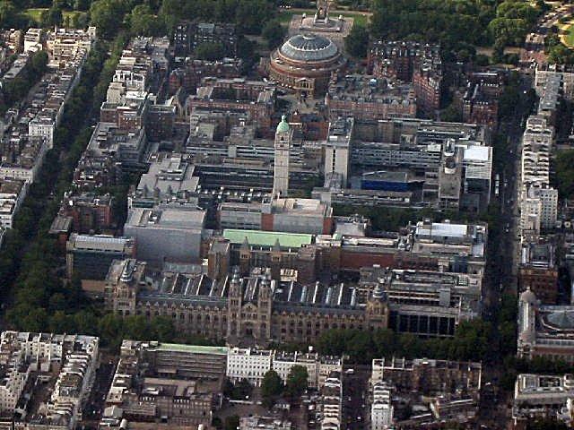 university located in the heart of London.