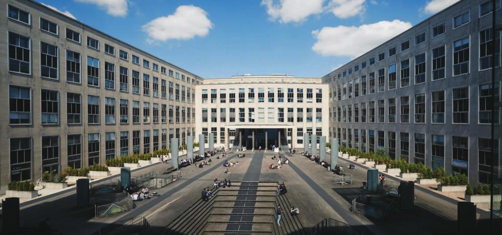 Lille 2 University has joined Research is a key activity in the the Pôle Lille Université Nord cluster, with 3,750 research faculty and research scientists and 200 laboratories affiliated with or