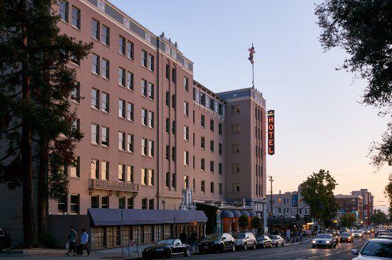Hotel Durant This boutique hotel ideally located near UC Berkeley campus and just walking distance from shopping,