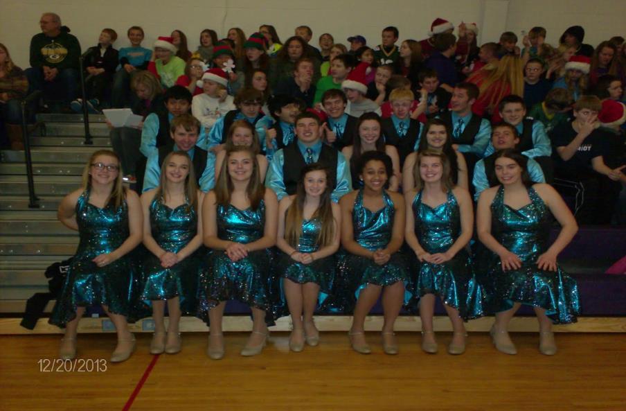Page 4 of 5 KHS SHOW CHOIR EMBARKS ON GOOD WILL TOUR On December 20th, the Kiel High School Waves of Rhythm Show Choir went on a Good Will Holiday Tour.