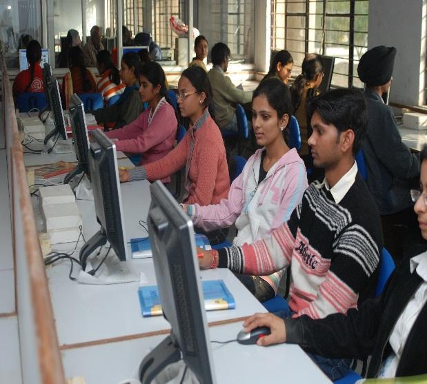 Internet Lab Students and Faculty have convenient round