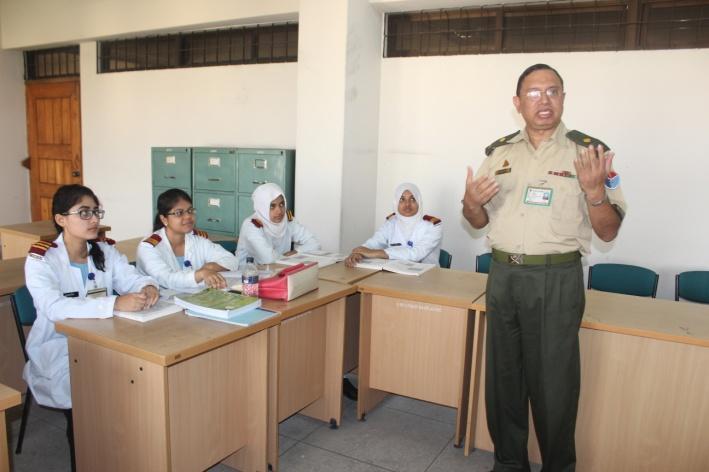 Department of Pharmacology and Therapeutics 29. Department of Pharmacology and Therapeutics imparts training to the medical cadets of 4 th year of course.