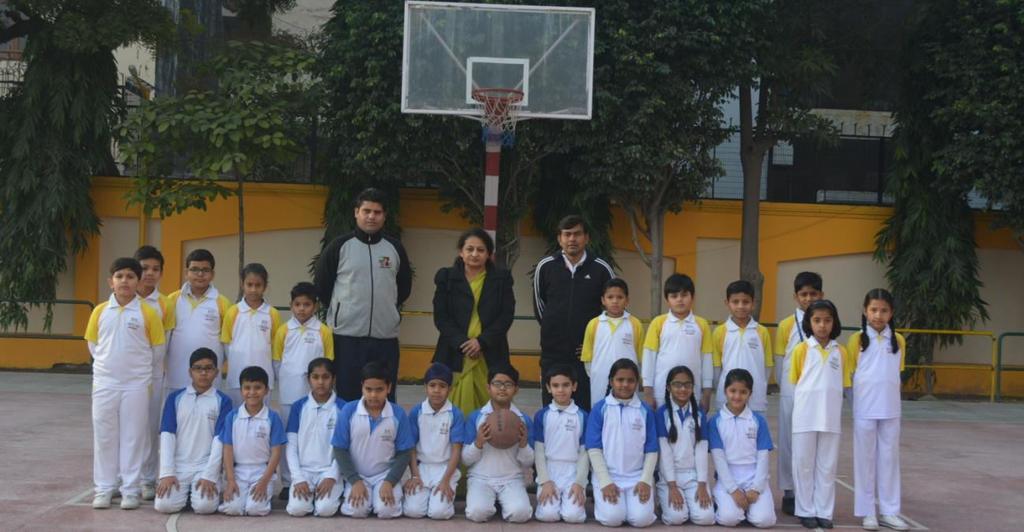 INTER - HOUSE COMPETITIONS (0-) BASKETBALL COMPETITION BOYS & GIRLS (III TO V) DATED: th FEBRUARY, 0 One team from each house participated in the competition.