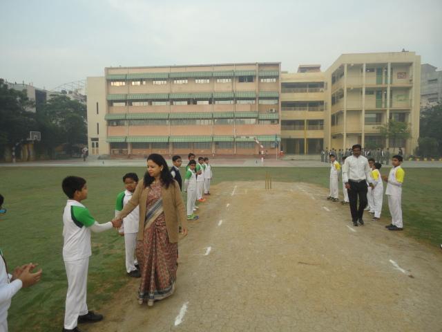 INTER - HOUSE COMPETITIONS (0-) CRICKET COMPETITION BOYS (III TO V) DATED: st FEBRUARY, 0 One team from each house participated in the competition.