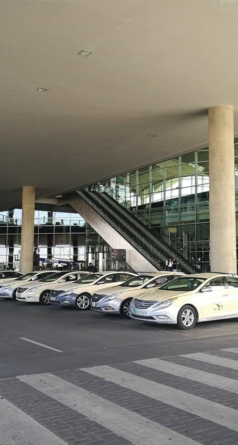 Transportation from Amman Queen Alia Airport: Stay Essentials: - General Information - Transportation upon arrival and departure - Hotel options 02- Transportation within the stay Airport Taxi: Taxis