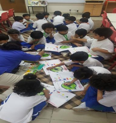 Many and Few: The students of Pre KG participated in a group activity on learning the concept of many and few.
