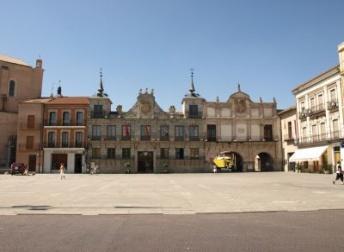 The place where you will live Medina del Campo is a Spanish town of Roman origin located in the