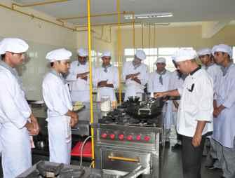 Faciities FOOD PRODUCTION We-equipped Basic Training Kitchen, Advanced Training Kitchen and Quantity Food Kitchen with highy skied facuty offers best in cass training to the students.