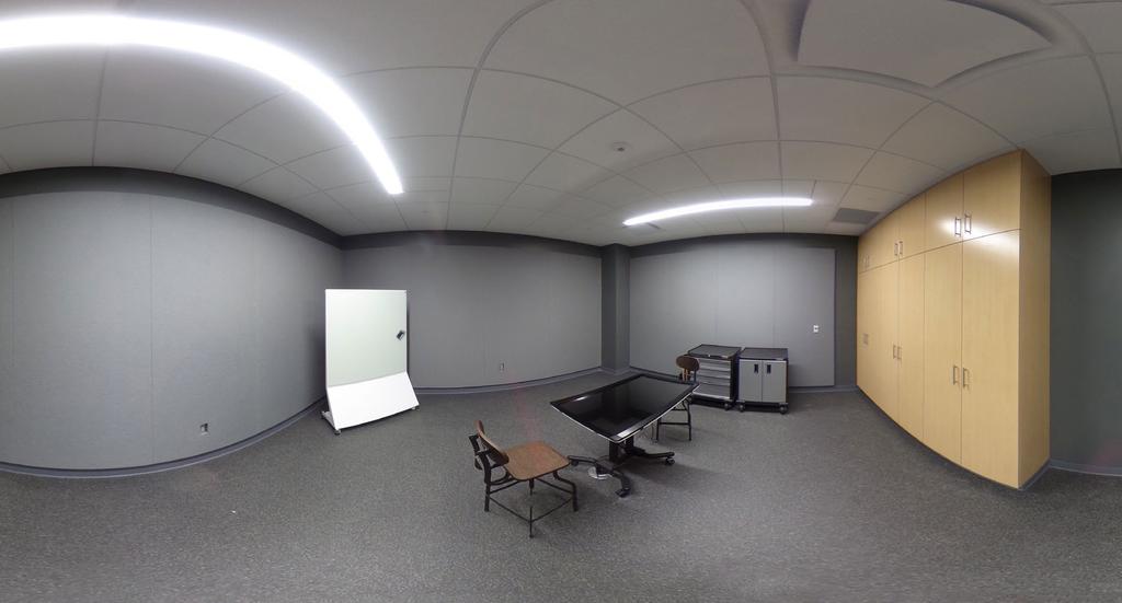 AR/VRROOMS This space will be outfitted with specialized lighting, sound, backdrops and technology for advanced multimedia and interactive