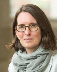 FACULTY PROFILES CLASS DEMOGRAPHICS STUDENTS STEPHANIE BERTELS Associate Professor, Technology, Operations Management/ Innovation & Entrepreneurship and Director, Centre for Corporate Governance and