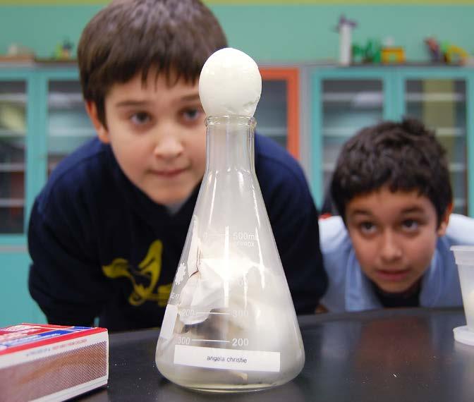 Parent MIDDLE SCHOOL Grades 6-8 Science Academy of Chicago middle school program is sophisticated and