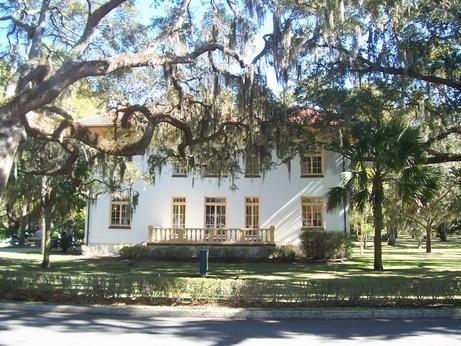 JEKYLL ISLAND ARTS ASSOCIATION Goodyear Cottage, Historic District Jekyll Island, Georgia February 2016 Newsletter Message from the President 2 Membership News 2 Classes Newsletter 3 Technology
