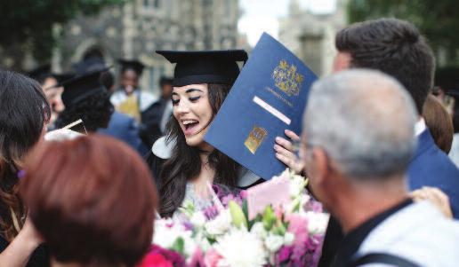 8 Law A SUCCESSFUL FUTURE Kent equips you with essential skills to give you a competitive advantage when it comes to getting a job; more than 95% of Kent students who graduated in 2015 were in work