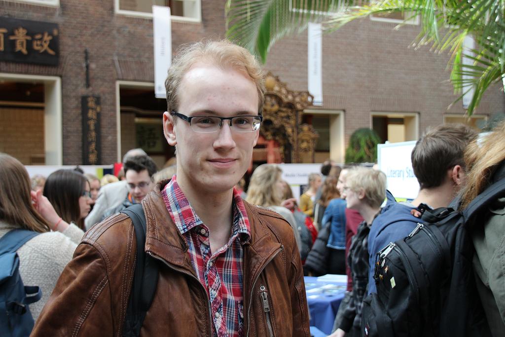 Luuk: Today I want to find out what it s like to be doing a master s, and what the real focus of the programme is.