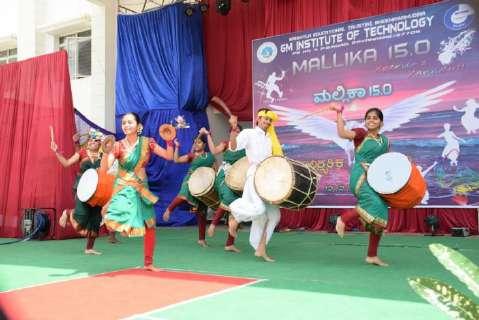 festival Folk dance entertainment with