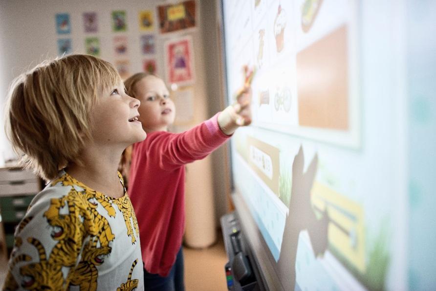 Digital learning and sustainable development Information technology is part of every school day. Espoo invests in digital learning spaces and mobile devises.