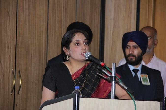 services should be stressed upon. He stressed that the usage of the Library would become the strength of the Library than just its collection and services. Ms. Kuljeet G.