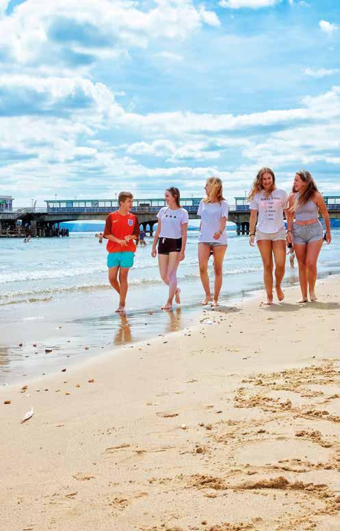 Sunday 8th July - Sunday 5th August 2018 Bournemouth at the Lansdowne Campus Bournemouth Stansted London Heathrow Gatwick With nearly 12km of sandy beaches, Bournemouth offers students a true seaside