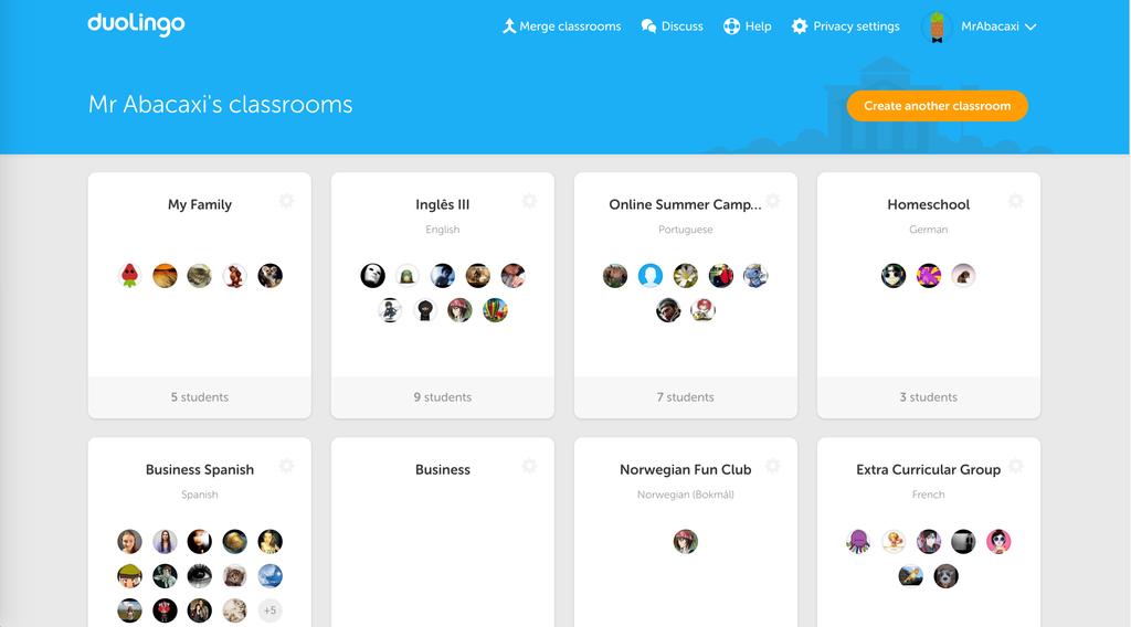 Adding students to your classroom ILLUSTRATED GUIDE 01 Select Invite Students to generate a link to join your Duolingo classroom. Copy the link and share it with all your students.