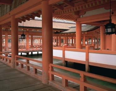 Photos (clockwise from top left): Byodo-in Temple, Itsukushima-jinja Shrine, Ryoan-ji Temple