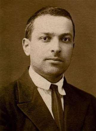 Vygotsky s Social Constructivists Theory of Learning Lev Vygotsky (1896-1934) was a Russian psychologist.