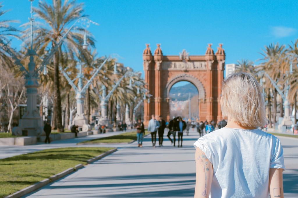 EXPLORE Spain & Portugal May 16-28, 2018 Visit Barcelona, Madrid, Seville, Costa del Sol, & Lisbon Study the history & culture of Spain & Portugal; earn 1-3 credits Fees* include