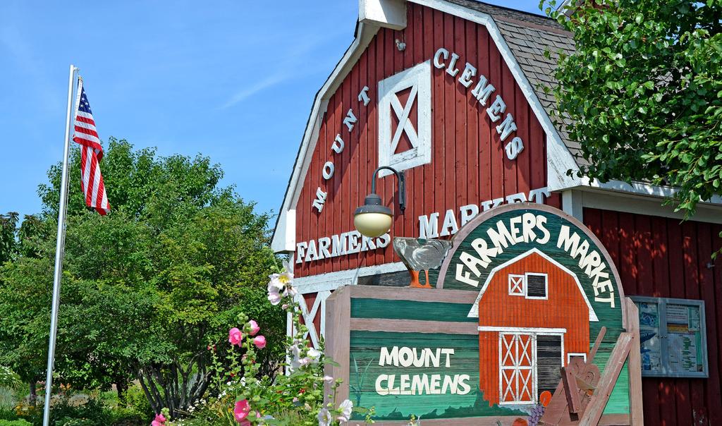 THE COMMUNITY The City of Mount Clemens has a long and rich history as one of the oldest cities in the State of Michigan. Mount Clemens was established by founder, Christopher Clemens, in 1818.