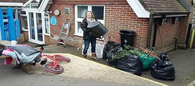 They swept, weeded, dug, cut hedges and cleaned and we are sure you will all agree that it has made a massive difference! The school now looks clean, tidy and a better place in which to work and play.
