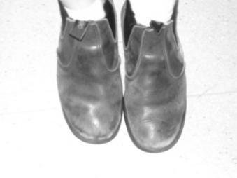 4. FOOTWEAR TORONTO HIGH SCHOOL POLICY DOCUMENT Toronto High School footwear uniform requires a black fully enclosed leather shoe.
