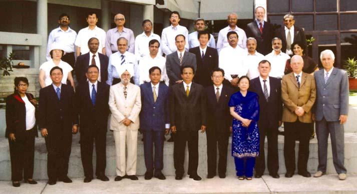 GOVERNING BOARD GB formulates policies of CSSTEAP GB has representatives from 15 countries of Asia-Pacific and 2 observers (UNOOSA, ITC-Netherlands) GB-2005- (May 14, 2005, Dehradun) Directs a