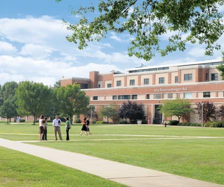Lawrenceville Campus 4,050 undergraduates, 900 graduates Academic Divisions o