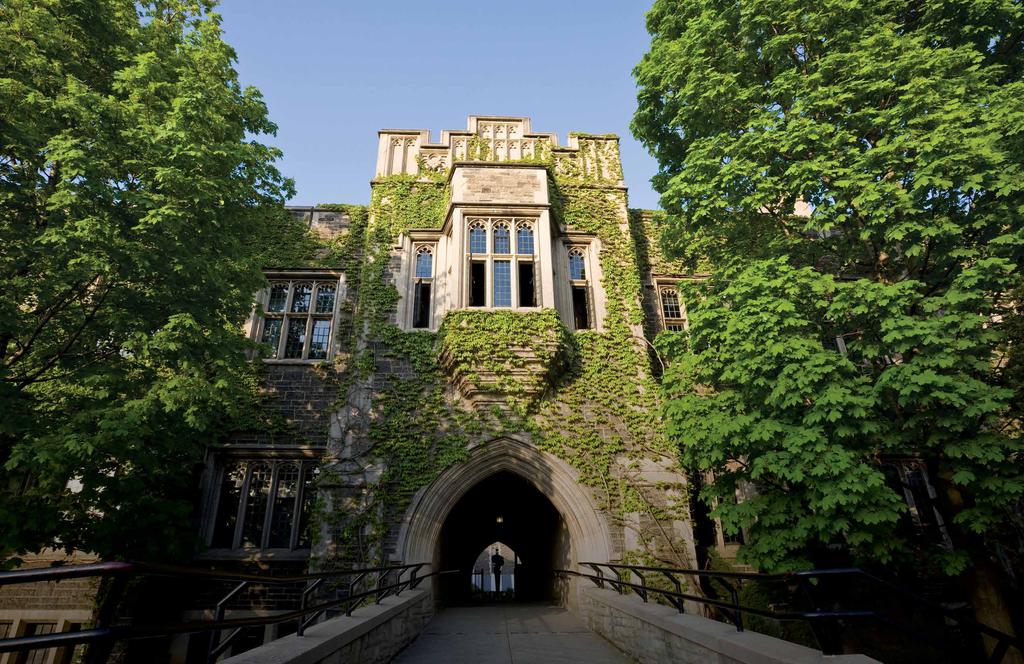 Immerse yourself in the ultimate English experience at the largest university in